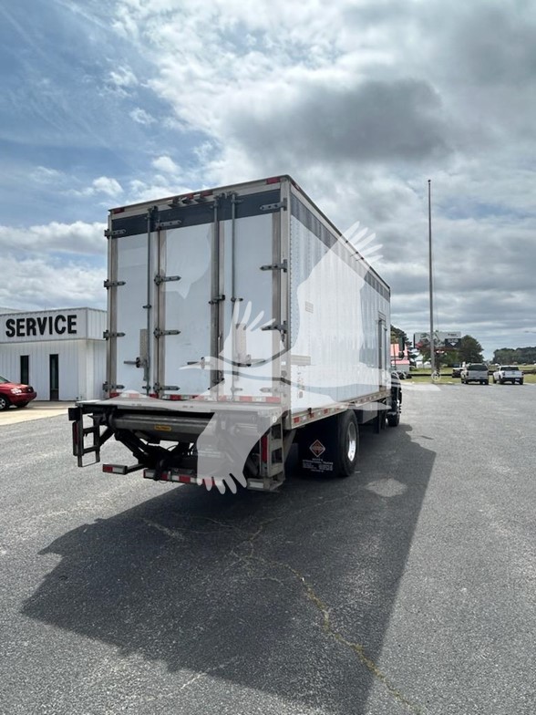 2015 HINO 338 21565CON - image 2 of 6