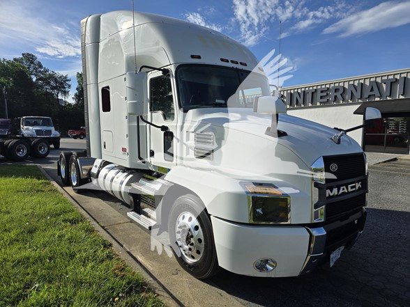 2019 MACK ANTHEM 64T 21469CON - image 2 of 6