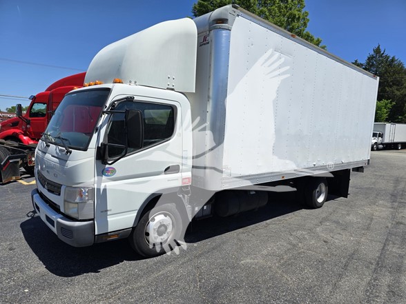 2015 MITSUBISHI FUSO FE180 21597CON - image 1 of 6