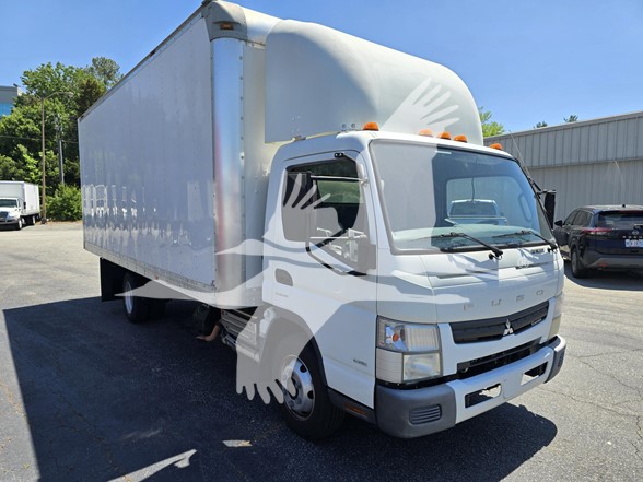2015 MITSUBISHI FUSO FE180 21597CON - image 2 of 6