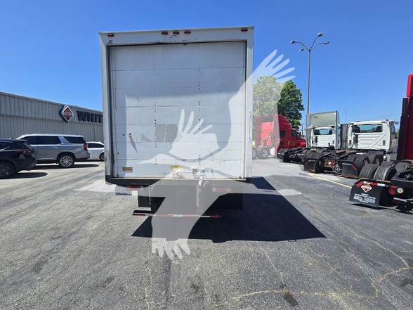 2015 MITSUBISHI FUSO FE180 21597CON - image 5 of 6